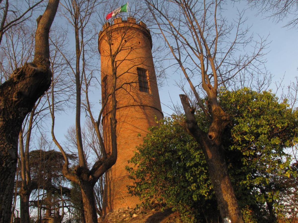 Alla Torre - Nel Cuore Del Borgo Storico Castagnole delle Lanze المظهر الخارجي الصورة
